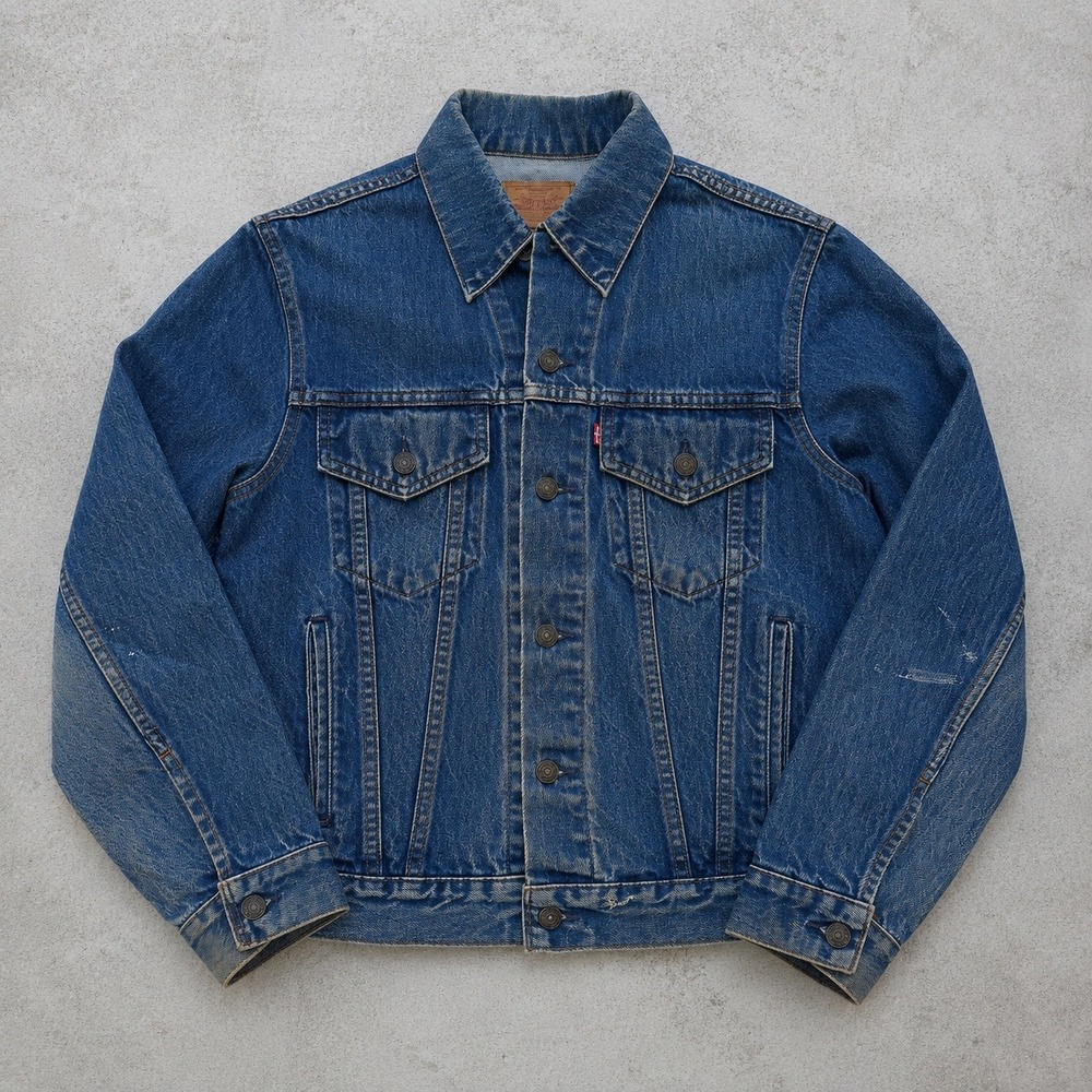 Vintage 80s Levis Blue Denim Trucker Jacket Mens 40 Made in Canada Dark Wash